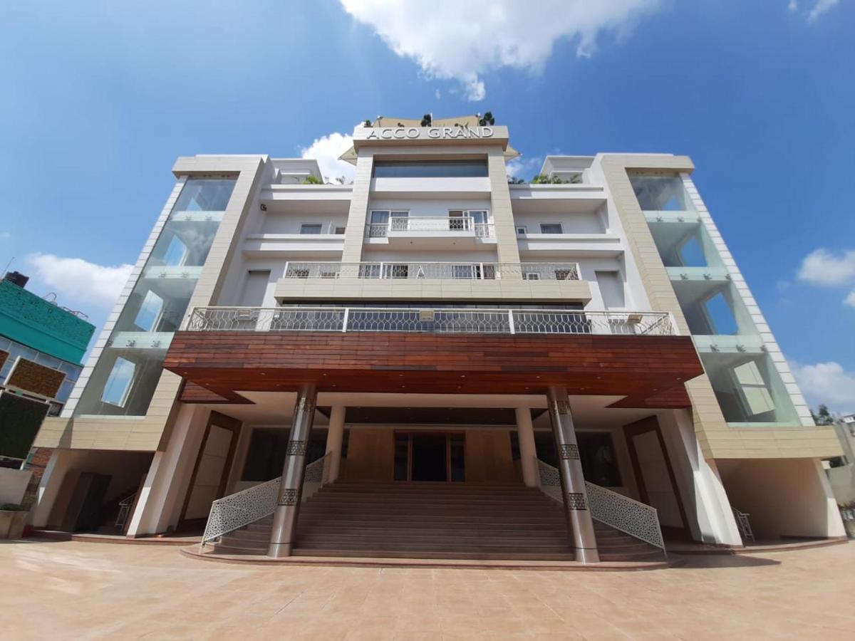 Acco Grand Hotel Лакхнау Экстерьер фото